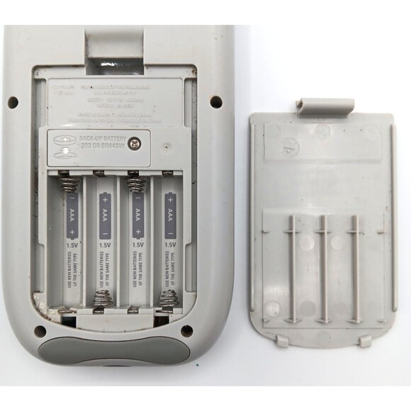 Texas Instruments TI-84 Plus Silver Edition Graphing Calculator FOR PARTS REPAIR - Picture 7 of 7